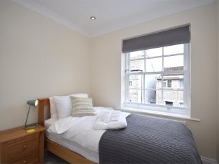 3 Bed in Swanage DC042 - 4