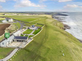 3 Bed in Ogmore-by-Sea 86494 - 9