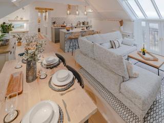 3 Bed in Ogmore-by-Sea 86494 - 7