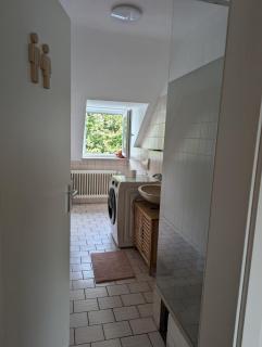 Room for 1-2 guests, bed & couch - Karlsruhe - 4