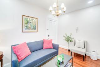 HEART of OLD TOWN Historic 2 BR Walk to KING ST - 3