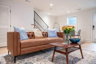 FREE Parking Heart of DC Block to 14th ST - Washington - 4