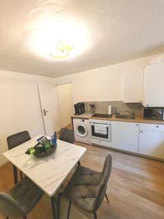 Munich Premium Guesthouse-2 - 2