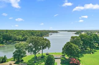 Family Getaway Waterfront 8 Serene Acres New Build plus Gazebo - 4