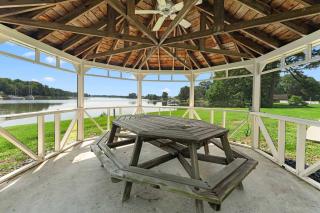 Family Getaway Waterfront 8 Serene Acres New Build plus Gazebo - 3