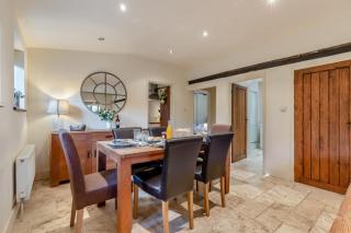 Watermere Barn - 1