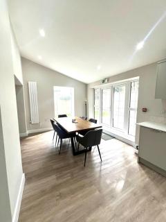 Erith DA8 - 10 People -Contractors - Discounts - 6