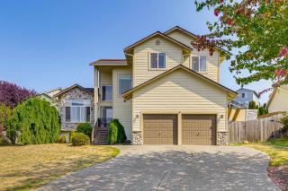 Spacious Yard and Deck Home 8 Mi to Puget Sound! - 0