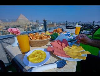 Kayan Pyramids Hotel - 4
