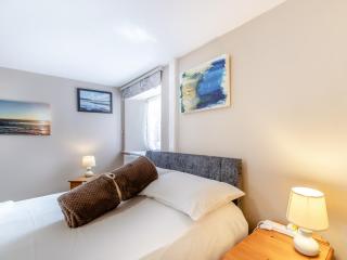 2 Bed in Cosheston FB060 - 5