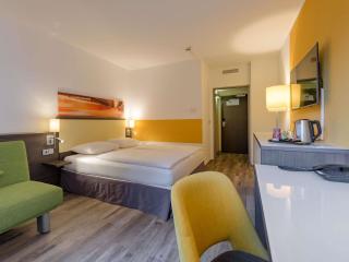 Mercure Hotel Köln West - 1