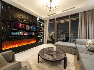 5 Star High Rise Luxury Apartment, Infinity Pool With Stunning Burj View - Brand New Apartment - 8