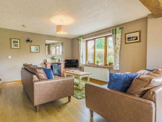 3 bed in Worcester CC030 - 3