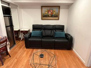 San Francisco 2 Bedroom with Parking near BART - 9