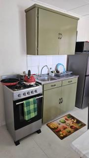 Cozy 1-Bedroom Apartment Near Botanical Gardens - 3