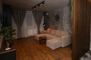 PNT Noir Apartment - 4