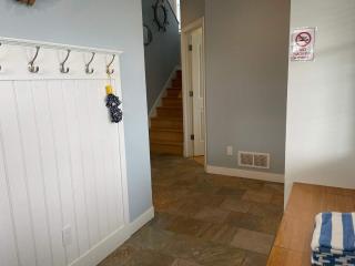 Luxury Home with Harbor Views Hot Tub Walk to North Beach Dog Friendly - 4