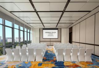 Crowne Plaza Shenzhen Nanshan by IHG - 9