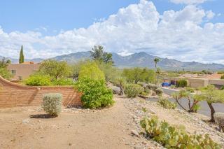 Quiet Townhome with Mountain Views in Green Valley - 8