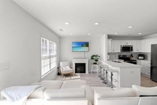 Brand-New 3BR-3BA Family Home in Little River - All King Beds Minutes to NMB & ICW - 4