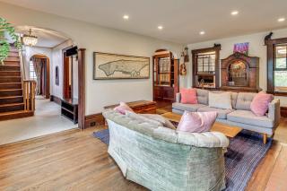 Easy Train Access to NYC! Elegant Family Retreat - 6