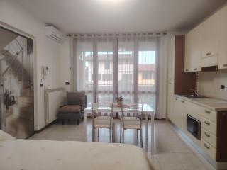 SWEET STAY - WiFi gratuito, Metro vicinanze, Garage & Bikes - su richiesta - 8