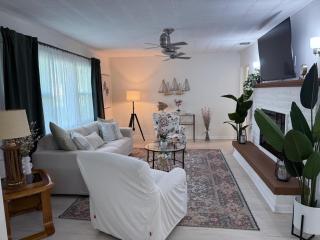 Osprey Coastal Retreat Near Siesta Key - 3