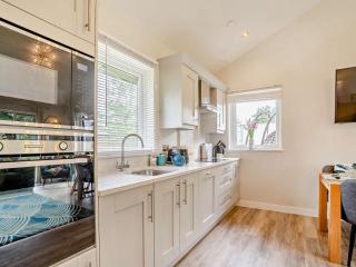 3 bed in Gower 91722 - 5