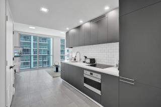 Modern Studio in Downtown Miami Steps to Metromover 21 - 0