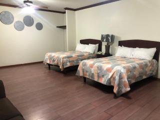 Hotel oasis suites - 1