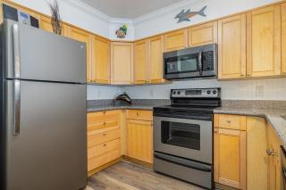 Beachfront 3BR 3Bath Condo and Pool - 5