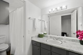 Industrial Oasis Perfect Location Free Pkg - 1