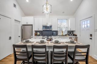 Nestled Nook Bungalow #7033A @East End revitalized - 9