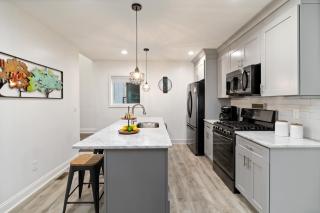 New Home in MidTown- Sleeps 11 For Rent in Atlanta - 1