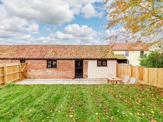 1 Bed in Burgh St Peter 90132 - 9