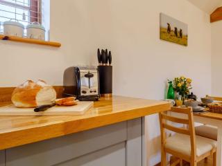 1 Bed in Burgh St Peter 90132 - 6