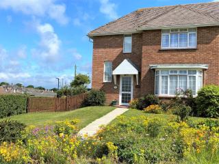 2 Bed in Shanklin IC004 - 9