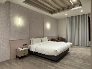 Romantic Code Art Motel - 9