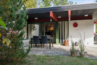 Cozy Cottage On Natural Plot - 9