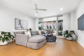 City Escape - Newcastle CBD - Spacious Apartment with a Beautiful Courtyard - 9