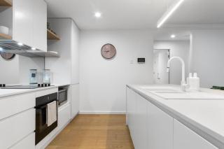 City Escape - Newcastle CBD - Spacious Apartment with a Beautiful Courtyard - Newcastle - 7