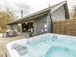 2 Bed in Eye 51468 - 9