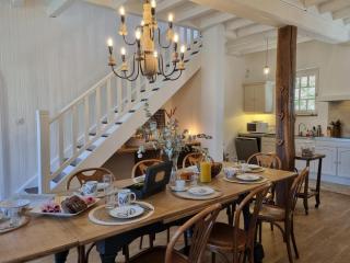 Gîte spacieux à Saint-Haon-le-Châtel, animaux acceptés - FR-1-496-371 - 7