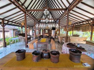 Ndalem Pengkok Homestay - 0