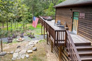 Luxe-Hot Tub-Game Room-29 Min to SNP-River-5 Acres - 2