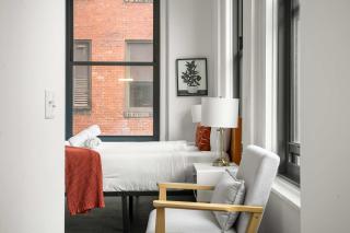CozySuites Charming 1BR in Downtown Pitts #10 - 4