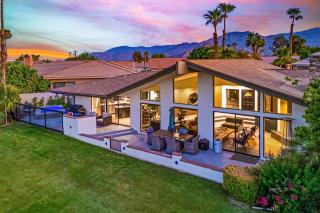 Golf Course-Front Views PoolHot Tub Patio Modern Edgy House by AvantStay - 0