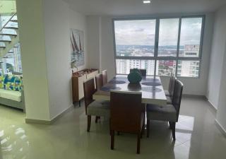 Apartamenro en Manga cartagena Duplex, aire acondicionado - 2