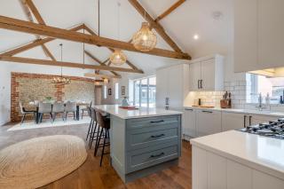 Walnut Tree Barn - 7
