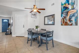 Whole cozy house for group of 4 - 9